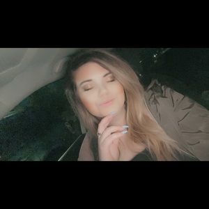 Meet your Posher, Cheyanne